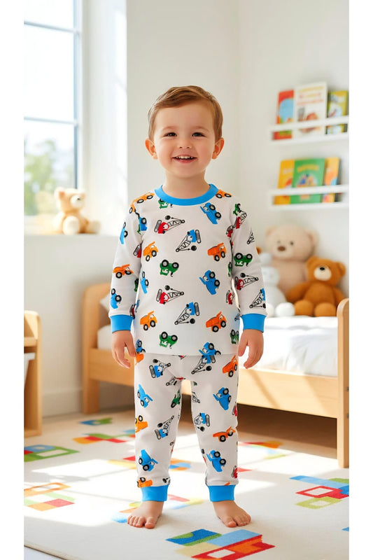 Erkek Bebek Pijama Takımı – Kamyon & Traktör Desenli